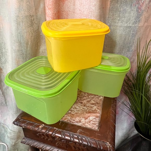 Tupperware Kitchen Vtg Tupperware 3 Container With Flexible
